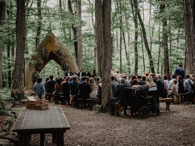 Alex and Caroline&apos;s wedding in Rigaud, Quebec 37