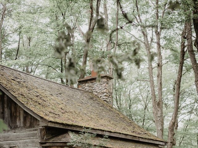 Alex and Caroline&apos;s wedding in Rigaud, Quebec 65