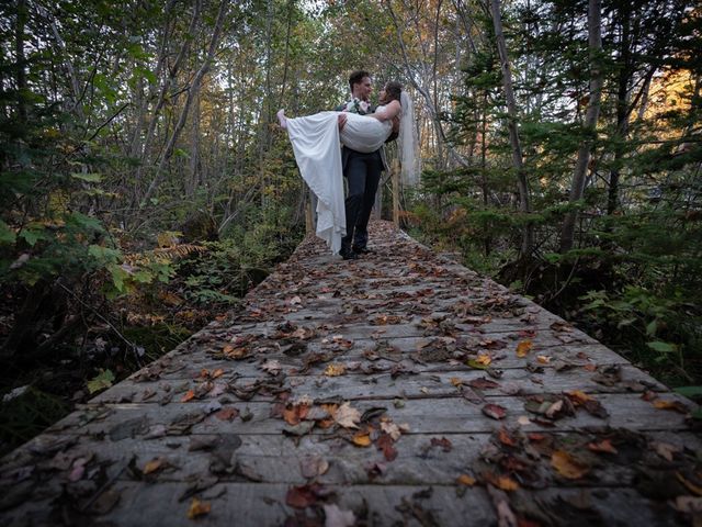 Geoff and Dianna&apos;s wedding in Hubbards, Nova Scotia 19