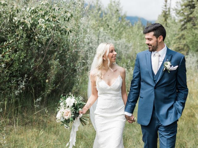 Lyndon and Katelyn&apos;s wedding in Canmore, Alberta 20