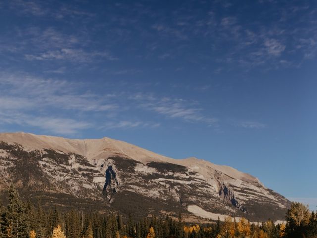 Ryan and Taylor&apos;s wedding in Canmore, Alberta 5