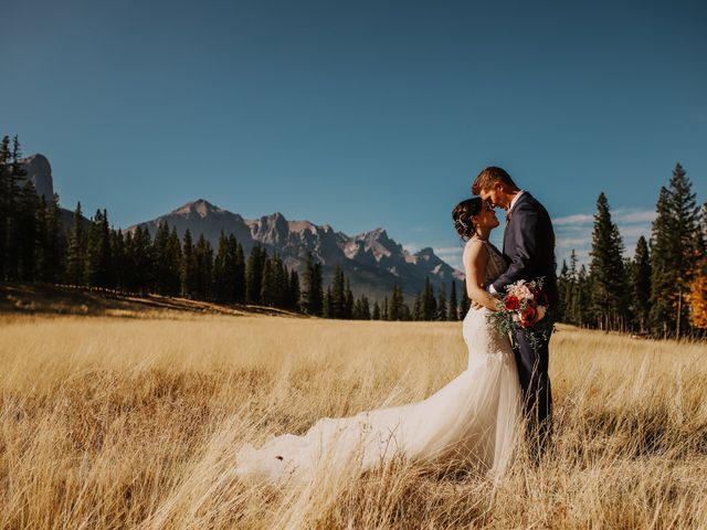 Ryan and Taylor&apos;s wedding in Canmore, Alberta 7
