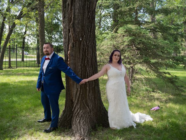 Shoshana and Graeme&apos;s wedding in Winnipeg, Manitoba 9