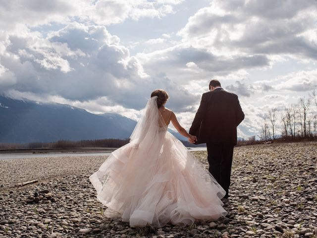 Jake and Nina&apos;s wedding in Agassiz, British Columbia 26