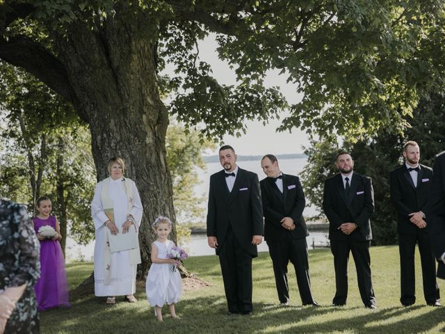 Jeff and Leanne&apos;s wedding in Bobcaygeon, Ontario 27