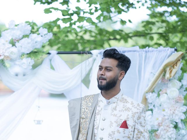 Akram and Rokaya&apos;s wedding in Kawartha Lakes, Ontario 39
