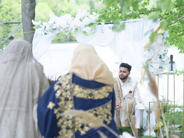 Akram and Rokaya&apos;s wedding in Kawartha Lakes, Ontario 43