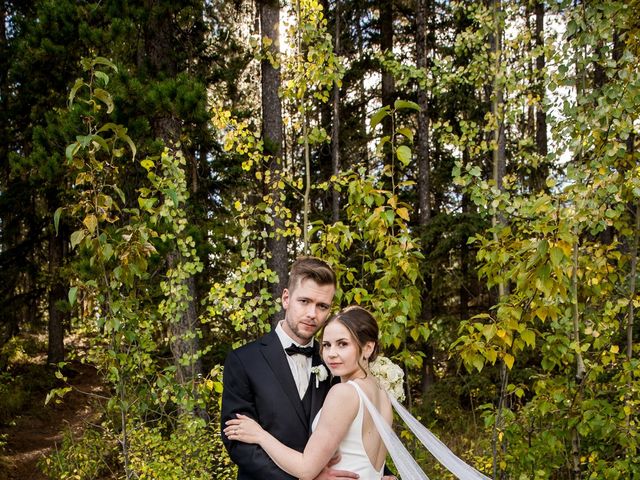 Jordan and Amanda&apos;s wedding in Banff, Alberta 7