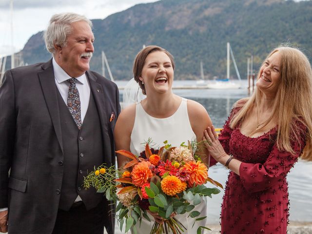 Roy and Megan&apos;s wedding in Vancouver Island, British Columbia 4