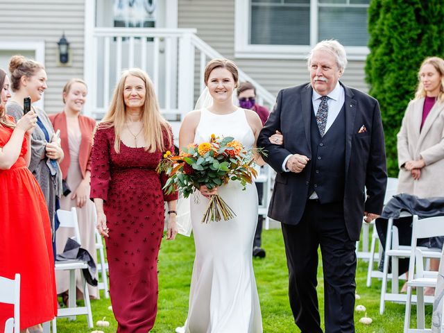 Roy and Megan&apos;s wedding in Vancouver Island, British Columbia 16