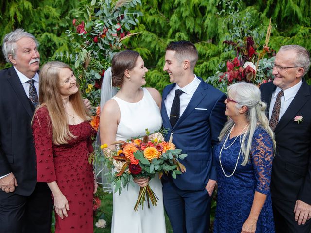 Roy and Megan&apos;s wedding in Vancouver Island, British Columbia 23