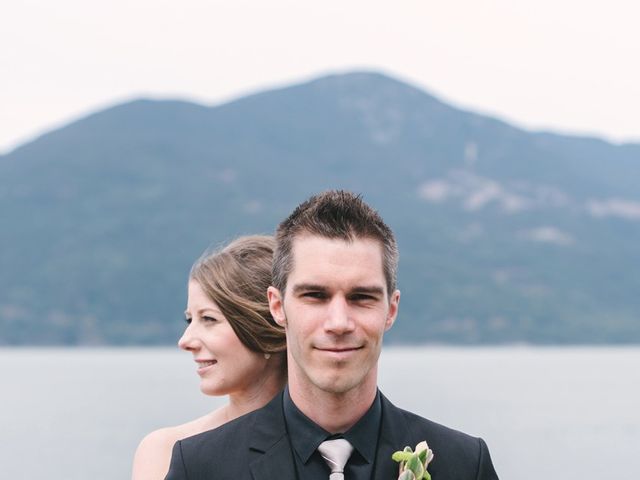 Craig and Tessa&apos;s wedding in Squamish, British Columbia 5