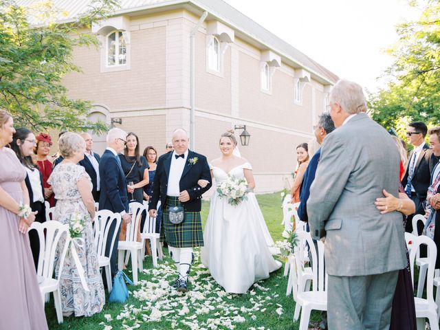 Connor and Ainsley&apos;s wedding in Niagara on the Lake, Ontario 6
