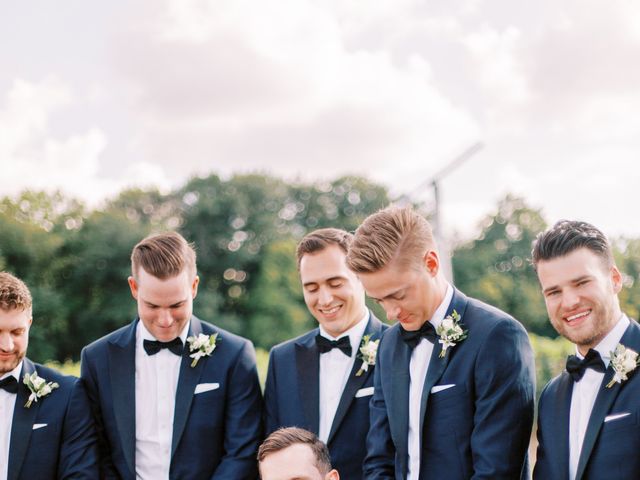Connor and Ainsley&apos;s wedding in Niagara on the Lake, Ontario 12