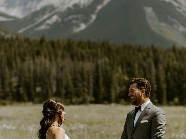 Travis and Emily&apos;s wedding in Banff, Alberta 23