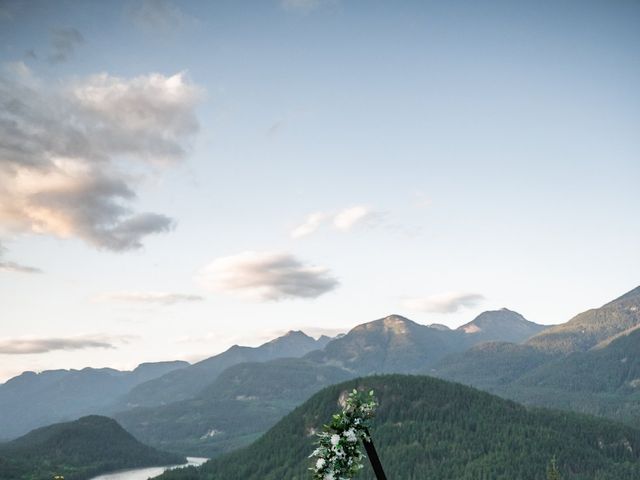 Travis and Ashley &apos;s wedding in Hope, British Columbia 3