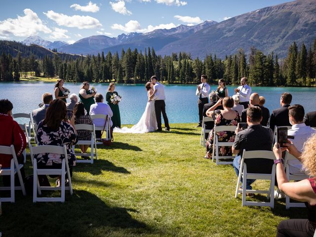 Justin and Angeline&apos;s wedding in Jasper, Alberta 3