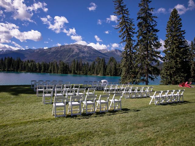 Justin and Angeline&apos;s wedding in Jasper, Alberta 15