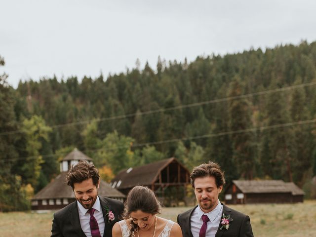 Justin and Kelly&apos;s wedding in Kelowna, British Columbia 40