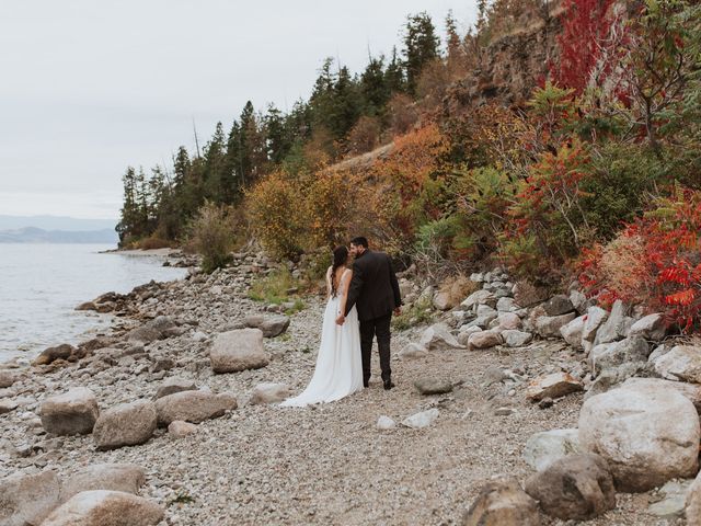 Justin and Kelly&apos;s wedding in Kelowna, British Columbia 42