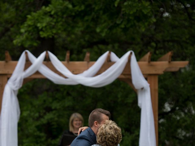 Larissa and Ryan&apos;s wedding in Winnipeg, Manitoba 39