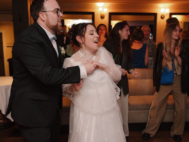 Dylan and Roberta's wedding in Vancouver, British Columbia 41