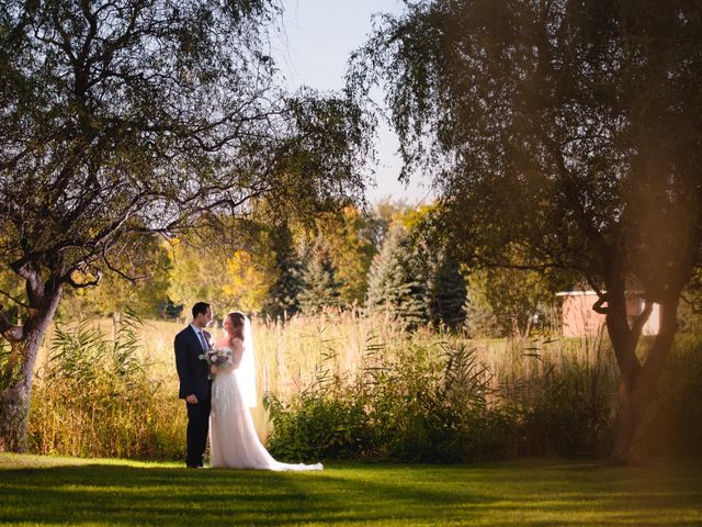 Waghlis and Emilie&apos;s wedding in Laval, Quebec 11