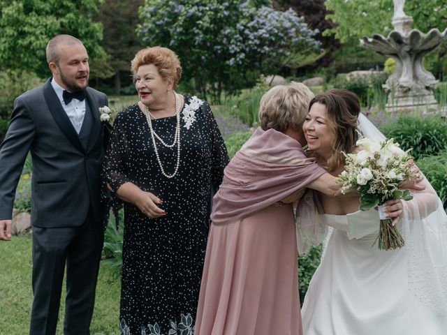 Artur and Ksusha's wedding in Rigaud, Quebec 47