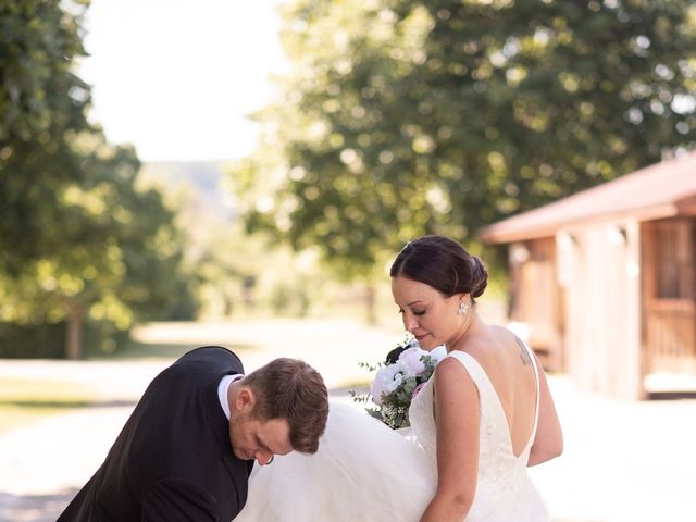 Mitch and Chelsea's wedding in Milton, Ontario 15