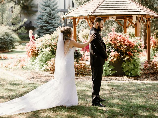 Jamie and Kayleen&apos;s wedding in Niagara on the Lake, Ontario 40