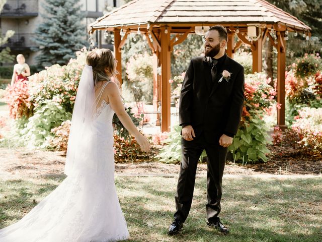 Jamie and Kayleen&apos;s wedding in Niagara on the Lake, Ontario 42