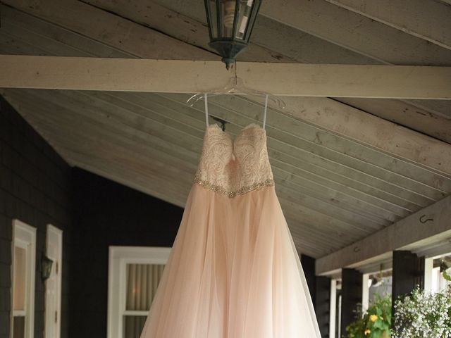 Gary and Pamela's wedding in Baddeck, Nova Scotia 3