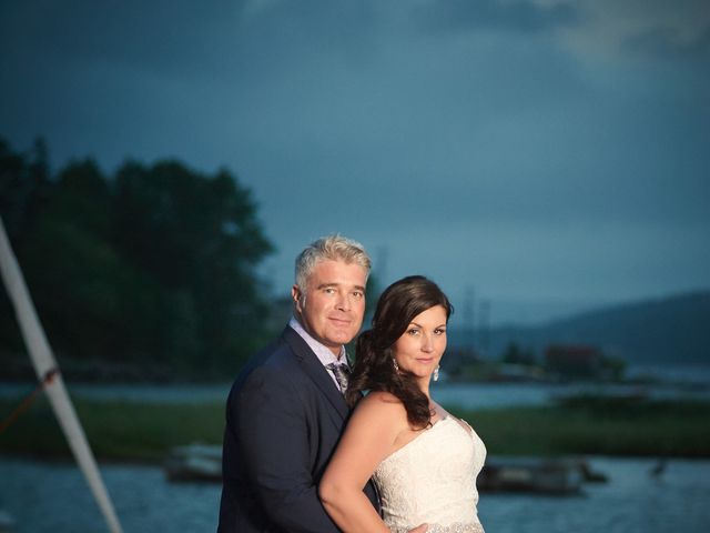 Gary and Pamela's wedding in Baddeck, Nova Scotia 18