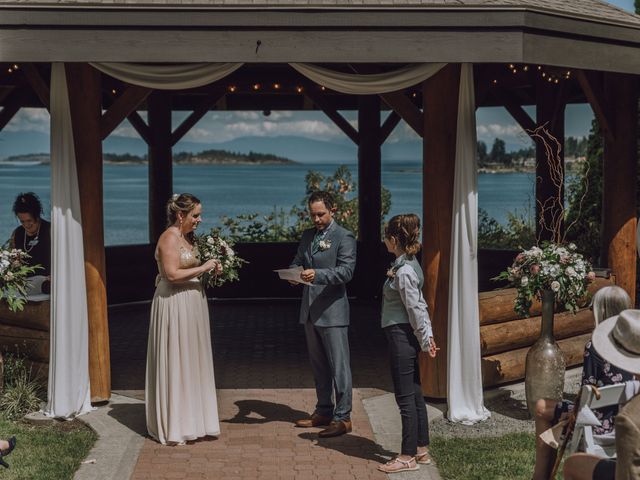James and Annette&apos;s wedding in Parksville, British Columbia 94