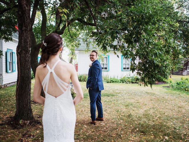 Jason and Melissa&apos;s wedding in Niverville, Manitoba 46