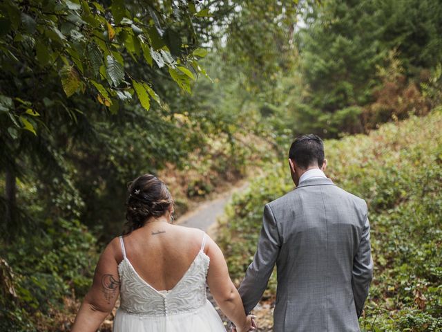 Tosh and Natalie&apos;s wedding in Nanaimo, British Columbia 18