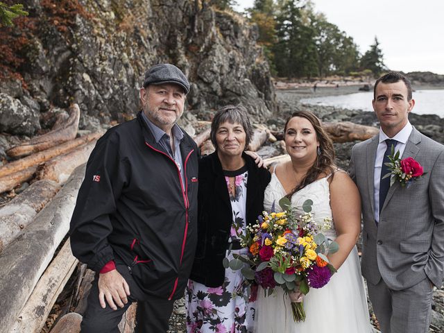 Tosh and Natalie&apos;s wedding in Nanaimo, British Columbia 31