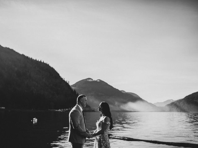 Brett and Stacey&apos;s wedding in Harrison Hot Springs, British Columbia 27