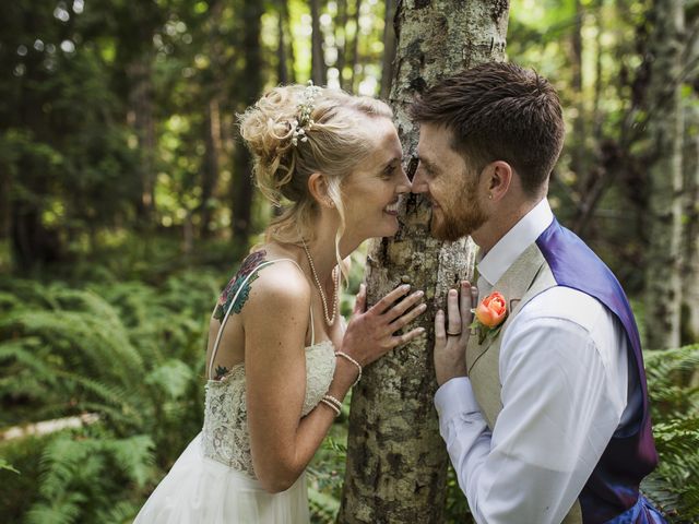 Jordan and Anna&apos;s wedding in Parksville, British Columbia 35