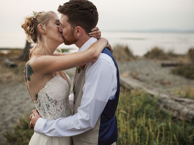 Jordan and Anna&apos;s wedding in Parksville, British Columbia 57