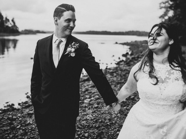 Colin and Megan&apos;s wedding in Tofino, British Columbia 18