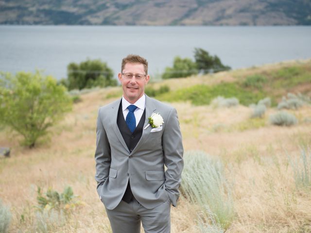 Alex and Katerina&apos;s wedding in West Kelowna, British Columbia 37