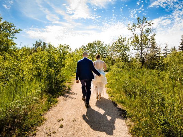 Karen and Harris&apos;s wedding in Winnipeg, Manitoba 22