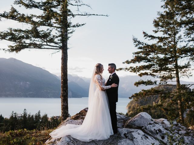 Kahli and Jose&apos;s wedding in Squamish, British Columbia 8