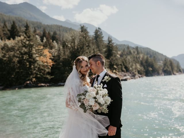 Kahli and Jose&apos;s wedding in Squamish, British Columbia 18