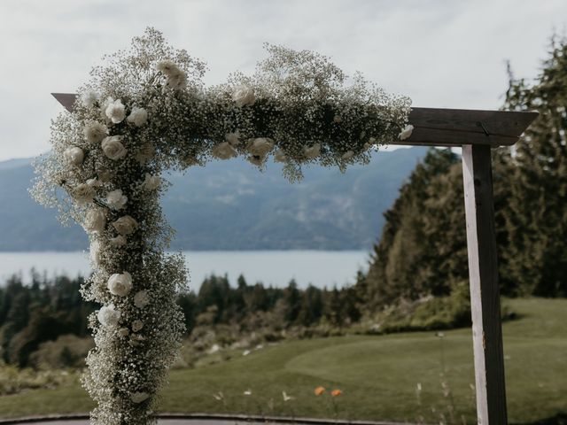 Kahli and Jose&apos;s wedding in Squamish, British Columbia 26