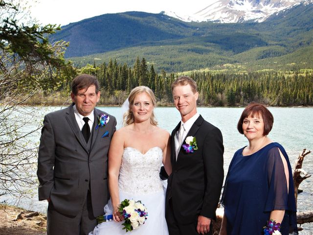 Justin and Sabrina&apos;s wedding in Jasper, Alberta 39