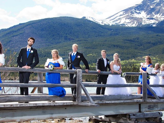 Justin and Sabrina&apos;s wedding in Jasper, Alberta 56