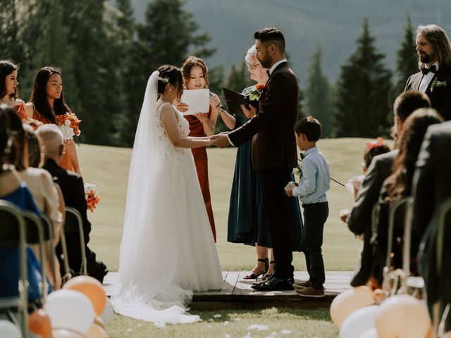 Shogo and Mina&apos;s wedding in Squamish, British Columbia 78