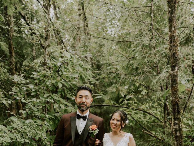 Shogo and Mina&apos;s wedding in Squamish, British Columbia 121